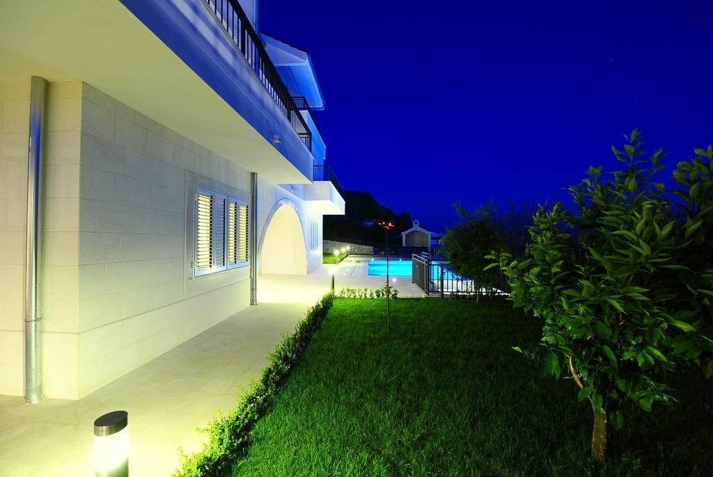 The One Resort ポドストラナ エクステリア 写真